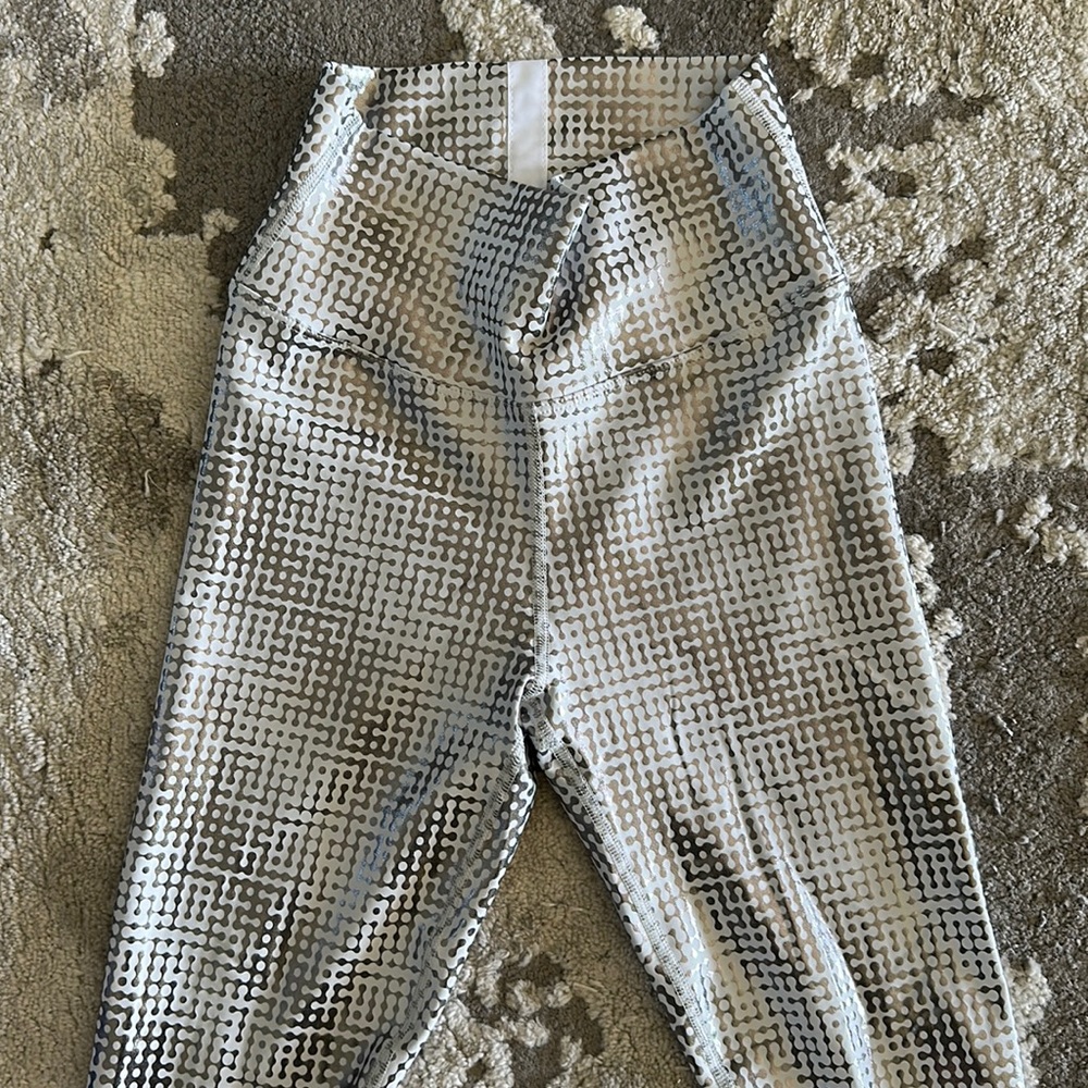 NWT Peloton foil leggings